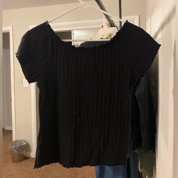 black boutique top - Picture 2 of 2